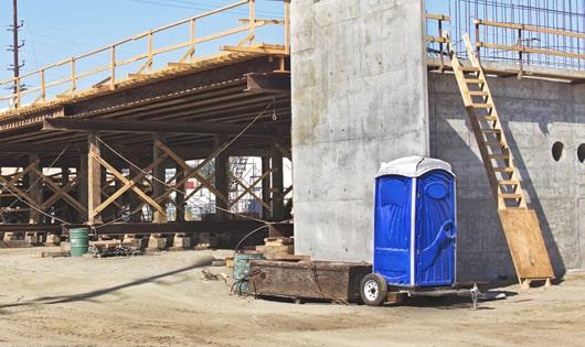 clean and reliable porta potties for workers